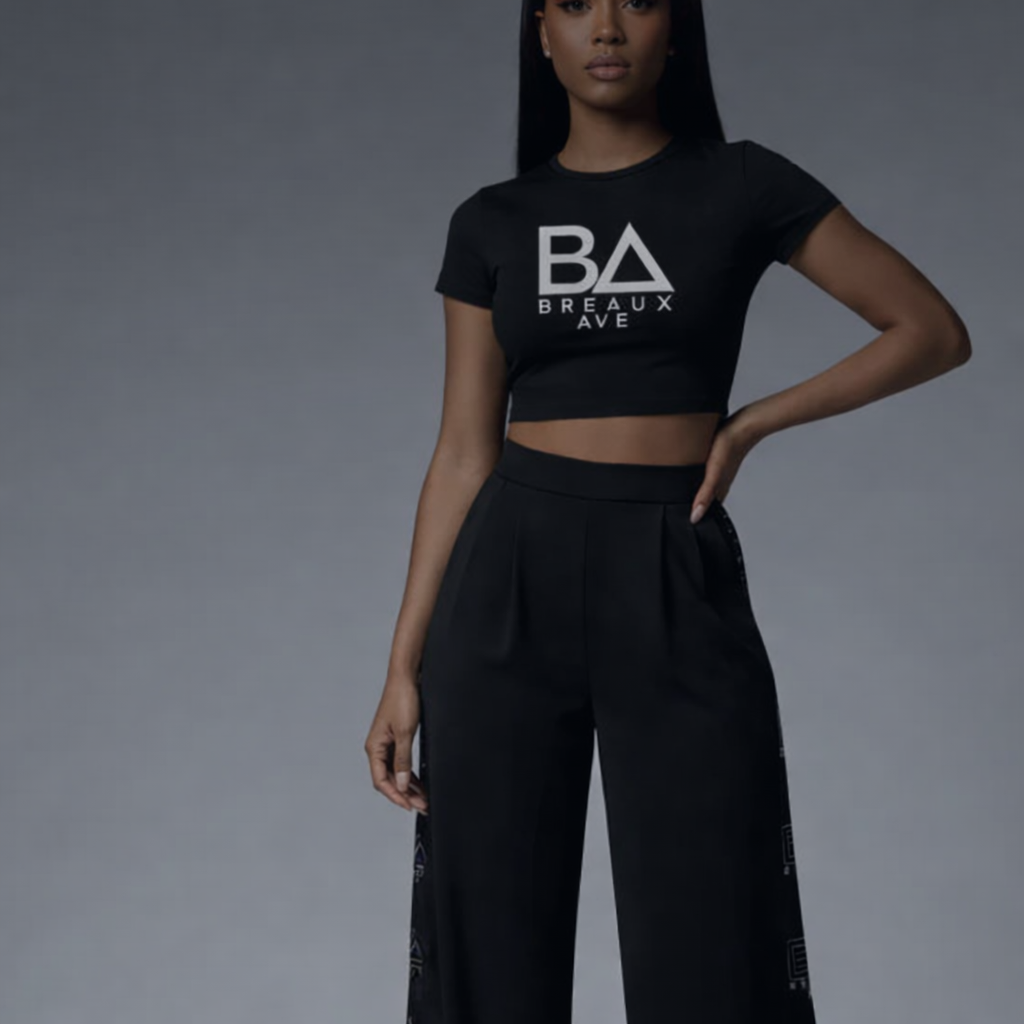 Breaux Ave Women's Cropped Boxy Tee